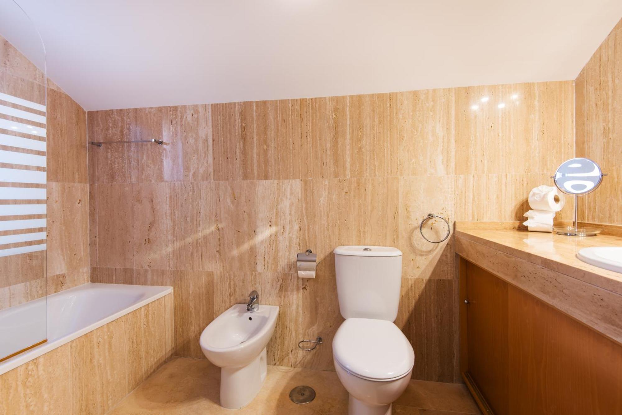 Rentandhomes Penthouse Elviria Golf มาร์เบยา ภายนอก รูปภาพ