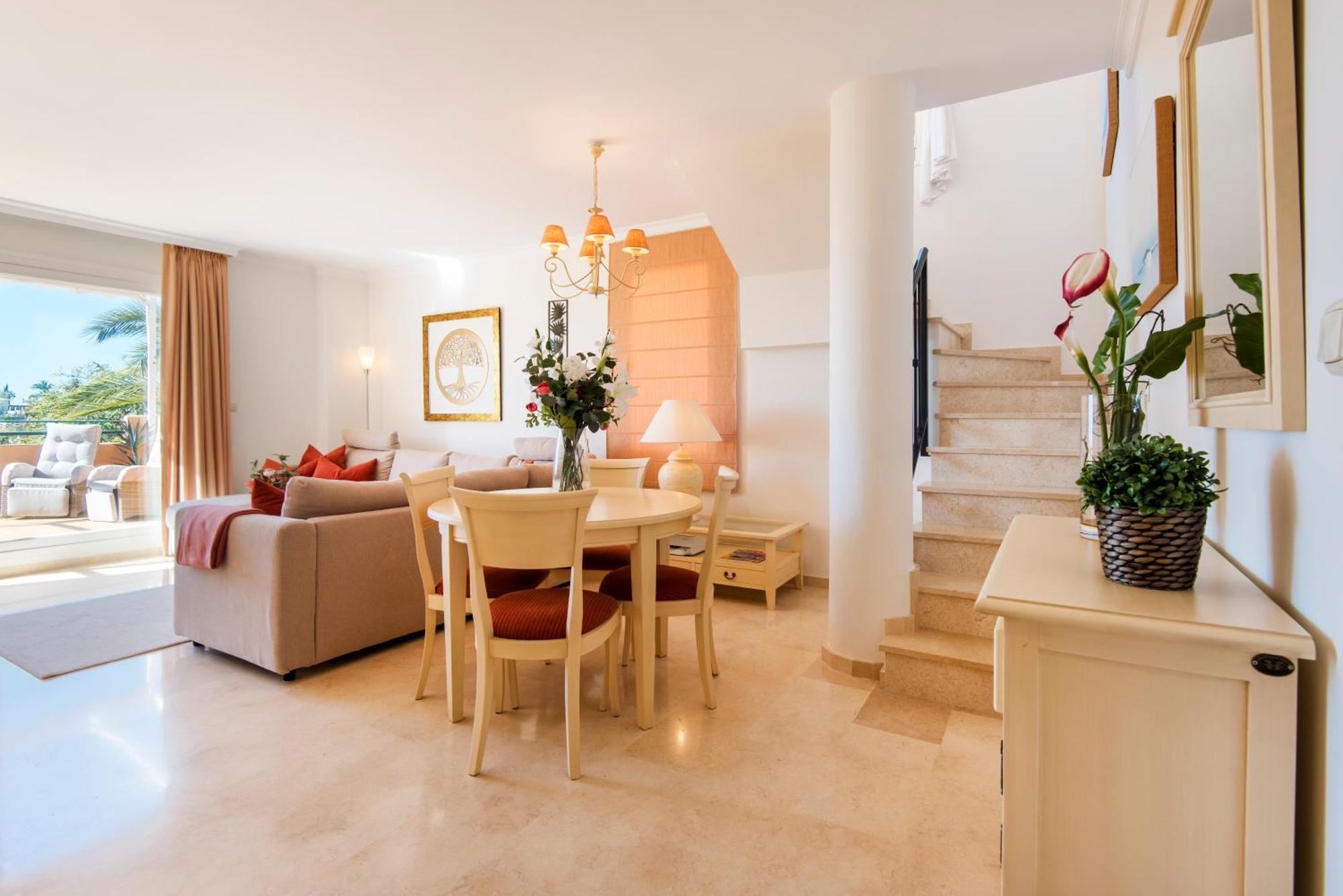 Rentandhomes Penthouse Elviria Golf มาร์เบยา ภายนอก รูปภาพ